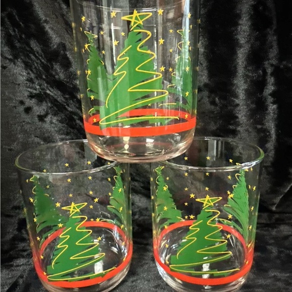 7 New Libbey Christmas Tree 8 Oz Glasses Green Gold Stars Red Stripe Item 438 - Picture 3 of 9